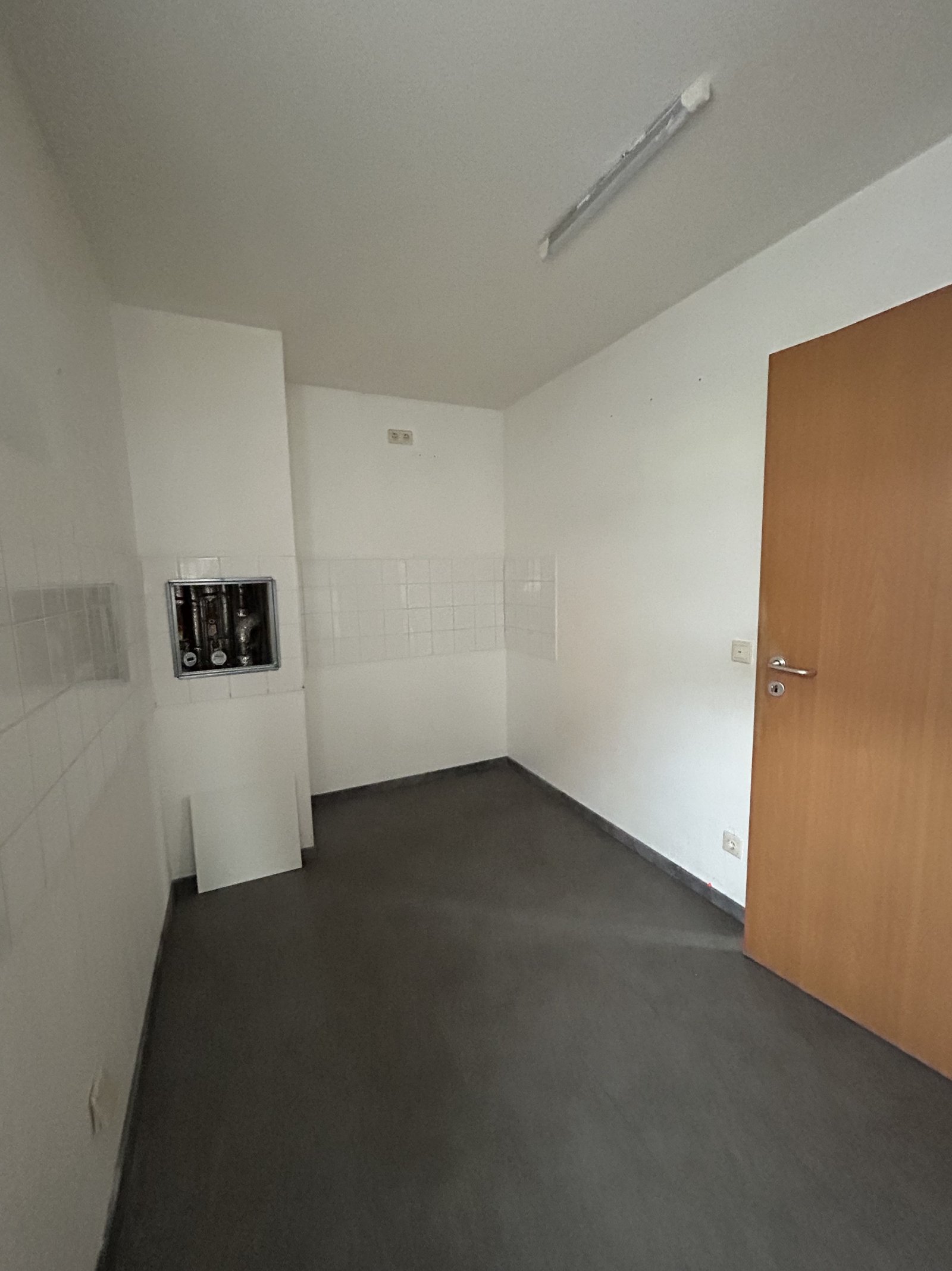 Attraktive 3-ZKB-Maisonette-Wohnung mit Terrasse und Stellplatz in Sbr.- Krenzelsberg zu verkaufen