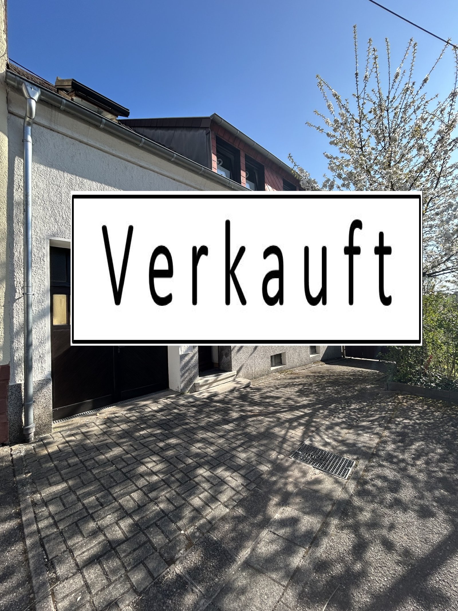 Saarbrücken: VERKAUFT 2026!!! Familienidyll: großzügiges einseitig angebautes Einfamilienhaus in Ensheim zu verkaufen 