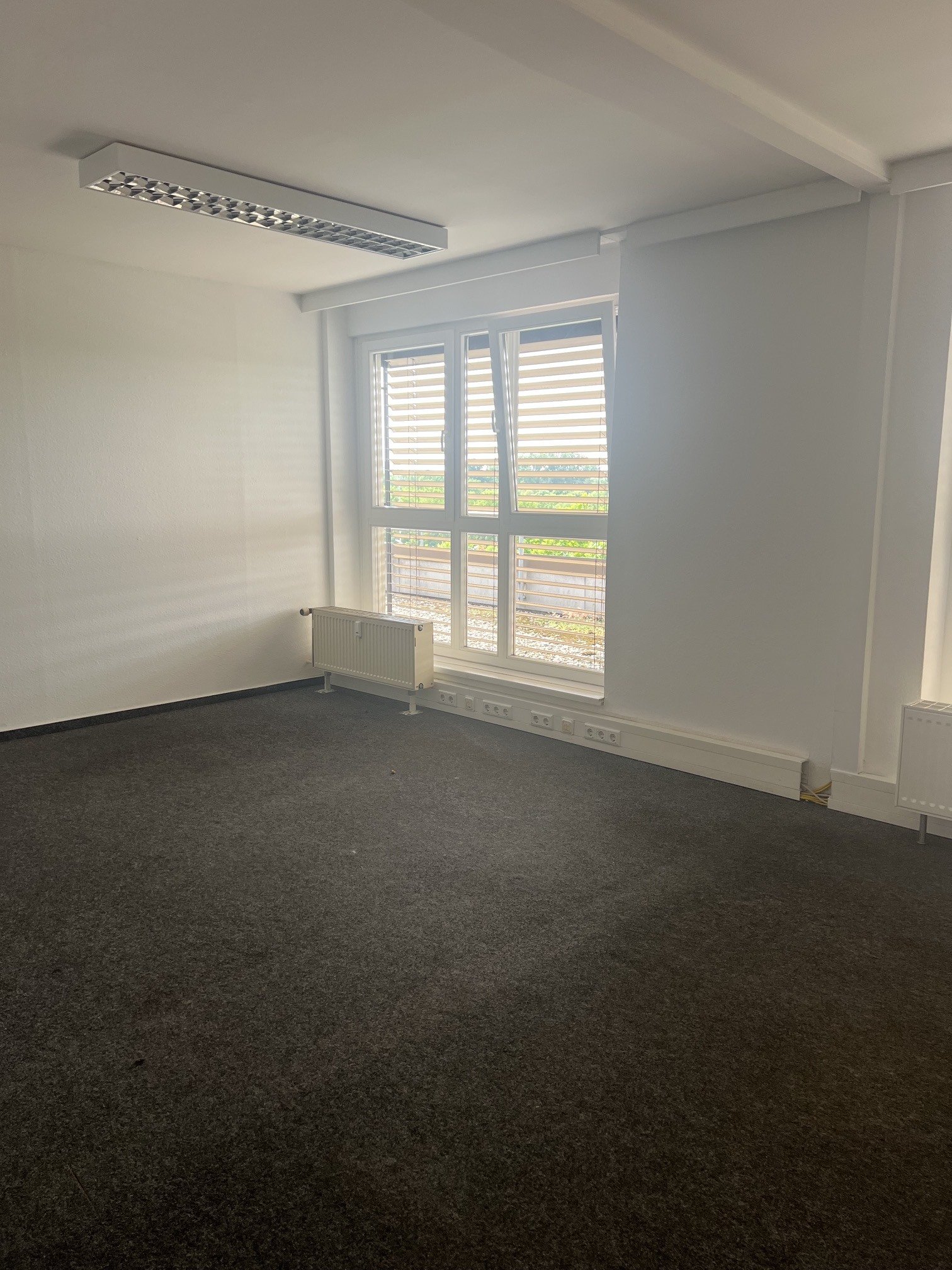 Moderne große Büro- oder Praxisräume (62) im Stadtzentrum von Saarlouis – Ihr neuer Arbeitsplatz!