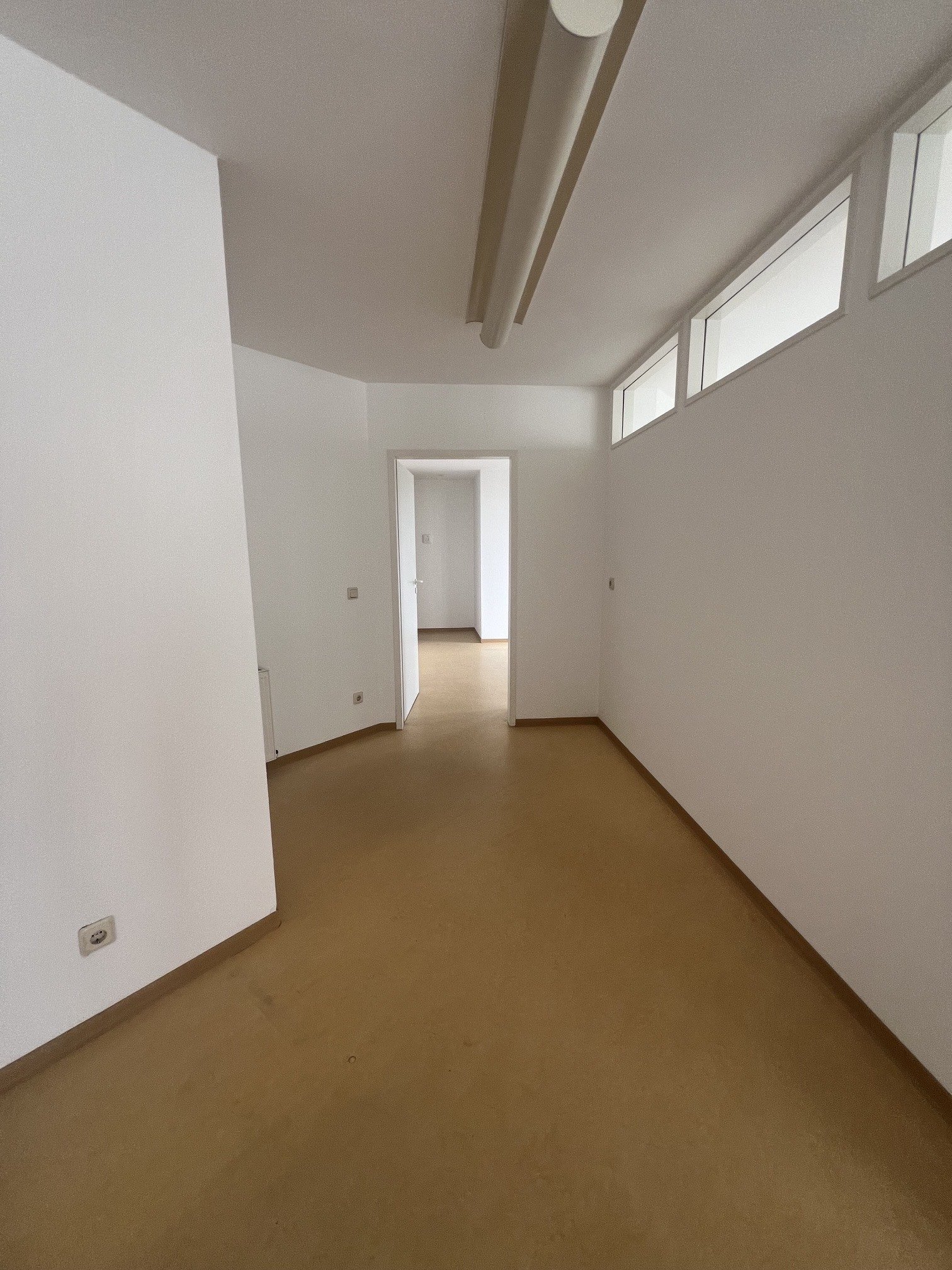 Moderne Büro- oder Praxisräume (51) im Stadtzentrum von Saarlouis – Ihr neuer Arbeitsplatz!